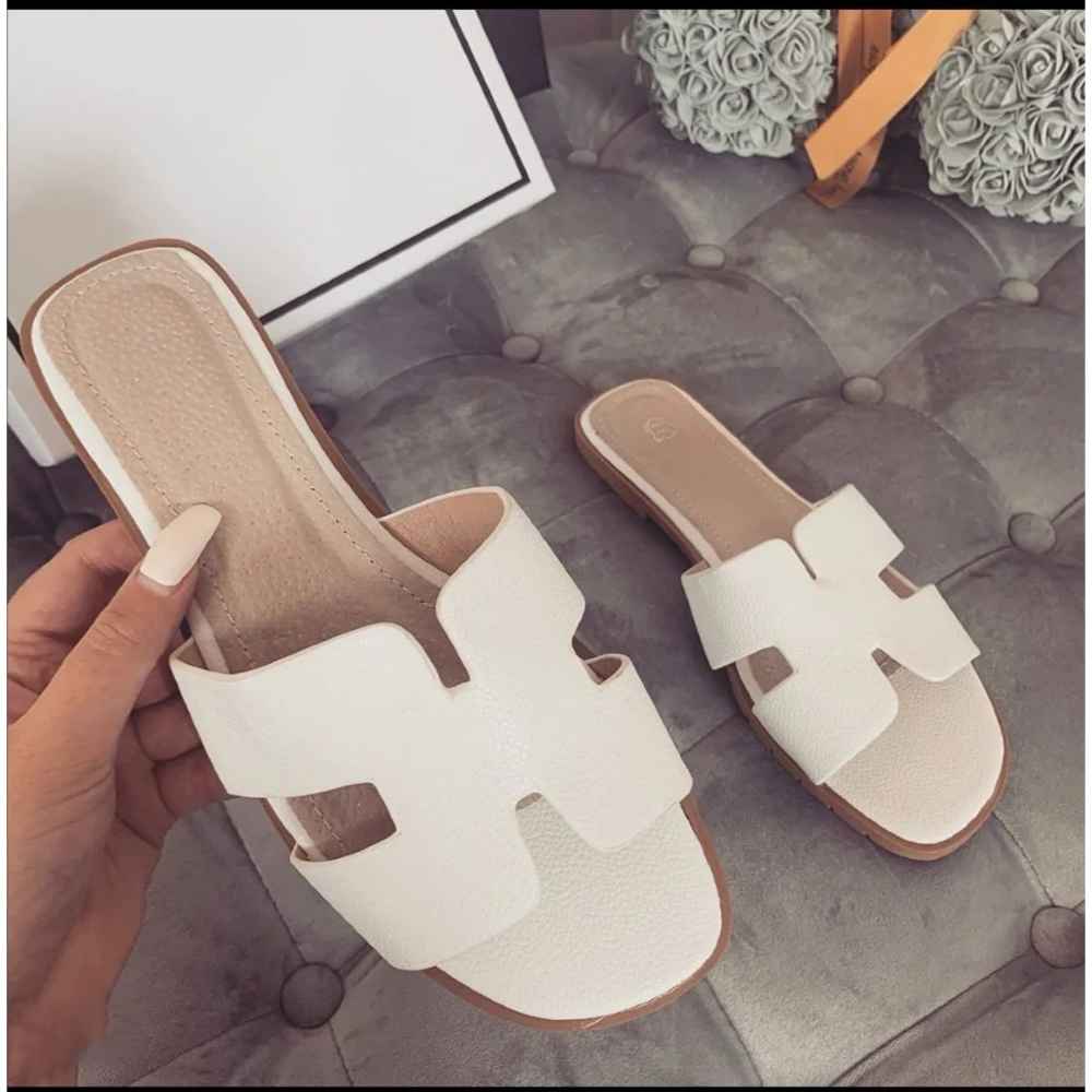 H-shaped slippers flat sandals